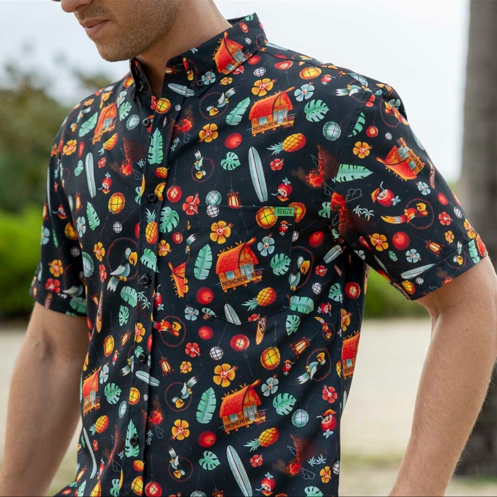 NWT RSVLTS Black South Pacific Island KUNUFLEX short sleeved button down